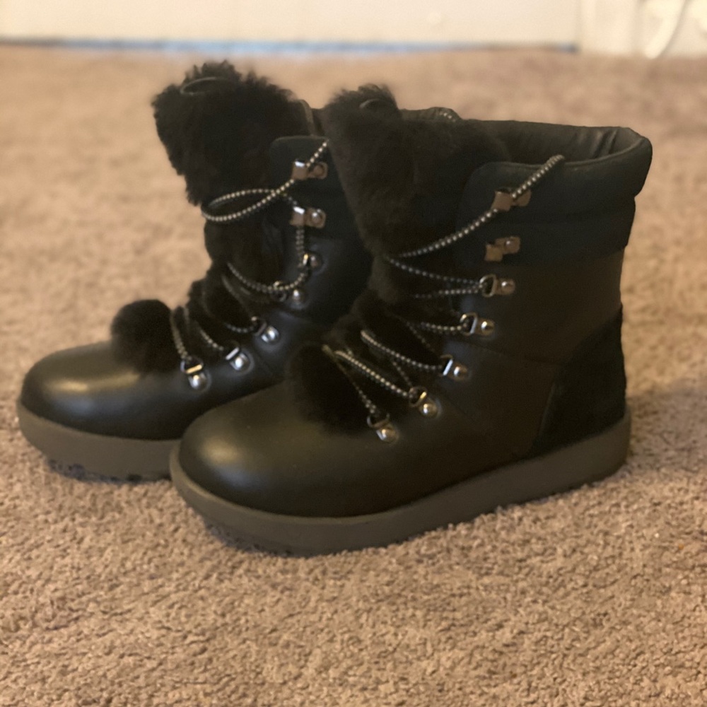UGG BLACK VIKI WATERPROOF BOOTS